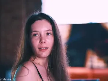 roouse – webcam model profile photo Image 12