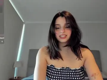 skinny_candy18 – webcam model profile photo Image 19