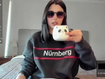 skinny_candy18 – webcam model profile photo Image 2