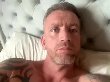 YU-KI00 – webcam model profile photo Image 19