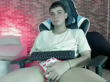 kai101010 – webcam model profile photo Image 12