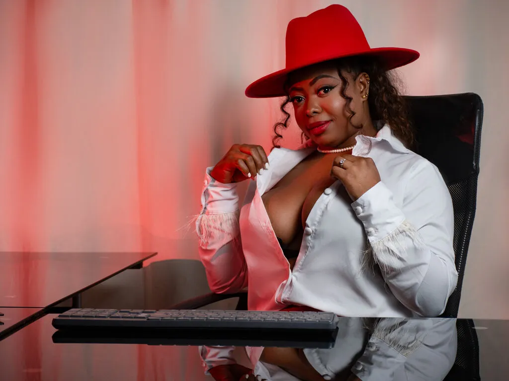 CharlotSander – webcam model profile photo