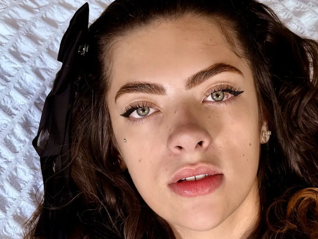 IrisWarren – webcam model profile photo