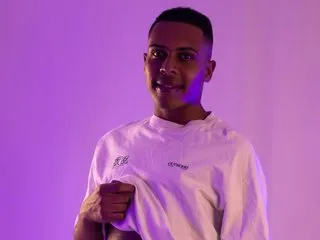 PabloArena – webcam model profile photo Image 2