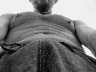 cuttie_ponyy – webcam model profile photo Image 2