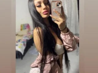 April77 – webcam model profile photo