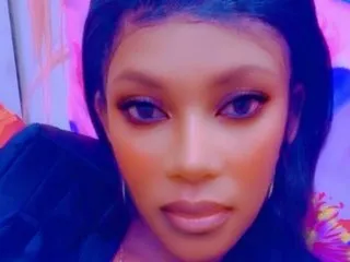 BoomOrBust – webcam model profile photo