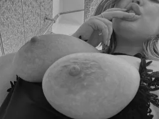 chinsemechan – webcam model profile photo Image 4