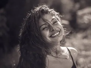 someone_sweet – webcam model profile photo Image 2