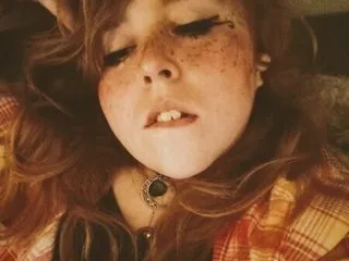 someone_sweet – webcam model profile photo Image 4