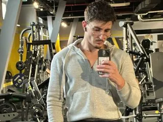 JulianDylan's Thumb Image