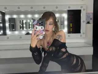 JuneEvanss Image 4