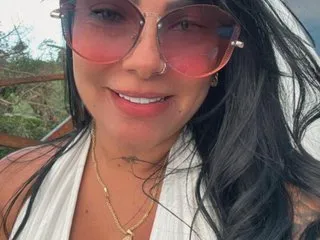 Benson18y – webcam model profile photo Image 3