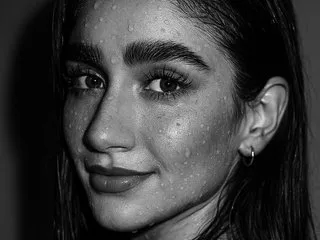 secret_roomx – webcam model profile photo Image 4