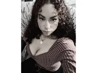 hornyshow_tv – webcam model profile photo Image 3