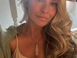 MAOchaso – webcam model profile photo Image 2