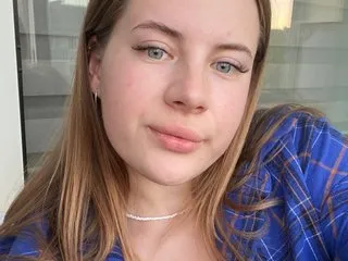 Benson18y – webcam model profile photo Image 3