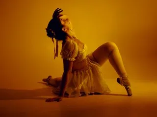 roouse – webcam model profile photo Image 5