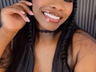 SaraiEvans Image 3