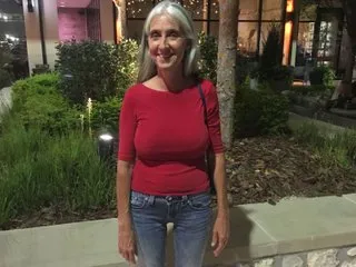 SexySuzanne – webcam model profile photo