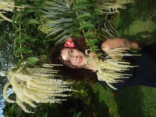 IORio2 – webcam model profile photo Image 5