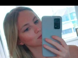 Tallblondiexx's Thumb Image