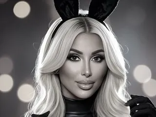 hazel_shy – webcam model profile photo Image 2