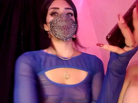 _Alicee_1 – webcam model profile photo Image 12