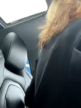 HopeHeaven – webcam model profile photo Image 15