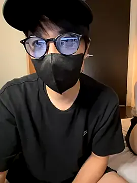 otouhu76 – webcam model profile photo Image 5