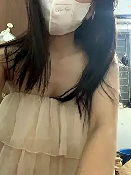 Janhvi- – webcam model profile photo Image 3