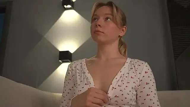 -Snowwwy- – webcam model profile photo