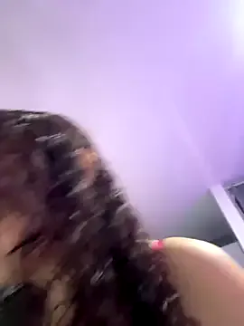 V-Hot-Sweti – webcam model profile photo Image 12