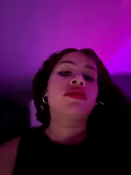 V-Hot-Sweti – webcam model profile photo Image 14