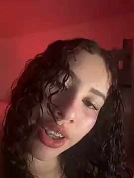 V-Hot-Sweti – webcam model profile photo Image 3