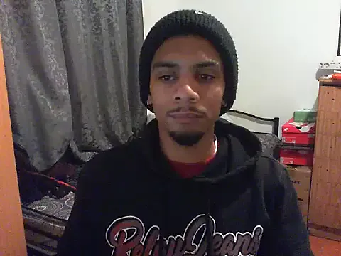 DomManlyGuy – webcam model profile photo Image 10