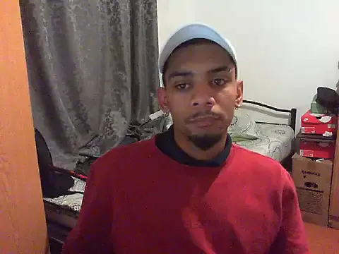 DomManlyGuy – webcam model profile photo Image 14