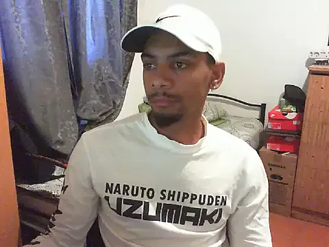 DomManlyGuy – webcam model profile photo Image 15