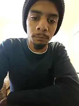 DomManlyGuy – webcam model profile photo Image 5