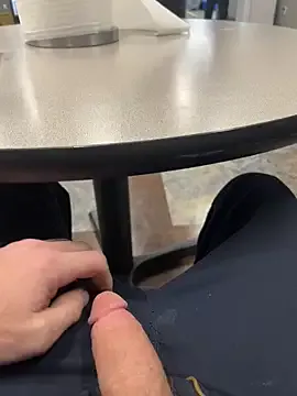 PIPIShoei – webcam model profile photo Image 9