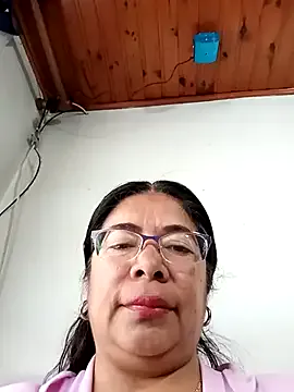 kai101010 – webcam model profile photo Image 14