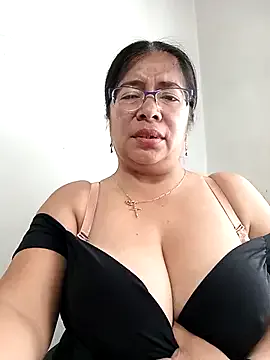 kai101010 – webcam model profile photo Image 5