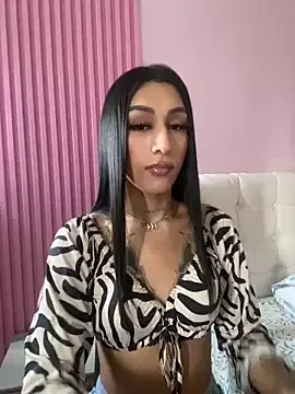 kaliana_ggh – webcam model profile photo Image 3