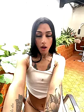 kaliana_ggh – webcam model profile photo Image 4