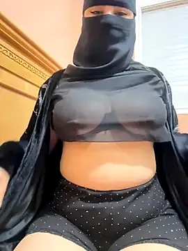 _Alicee_1 – webcam model profile photo Image 19