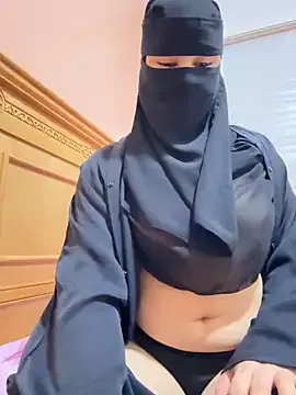 _Alicee_1 – webcam model profile photo Image 7