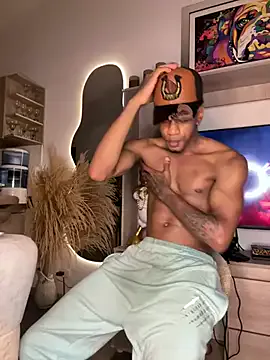 AaronCruz_ Image 4