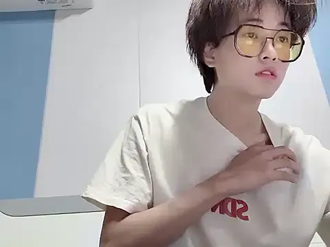 chinsemechan – webcam model profile photo Image 2