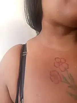 nagi_112 – webcam model profile photo Image 16