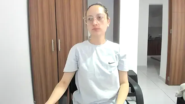 dears_pearlss – webcam model profile photo Image 19